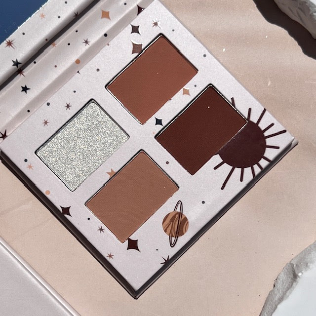 First Class Eyeshadow Quad