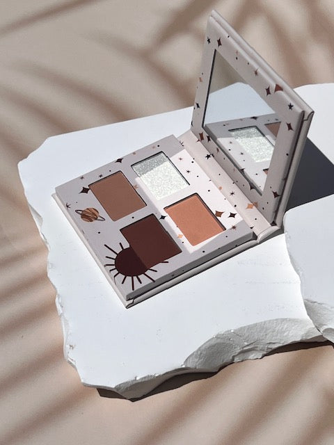 Phấn mắt hạng nhất Quad