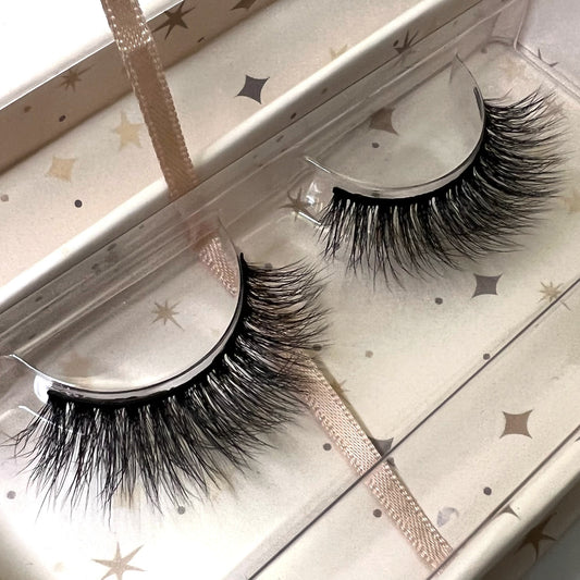 AMARA 3D FAUX MINK EYELASHES : VALERIA RAMOS COLLABORATION